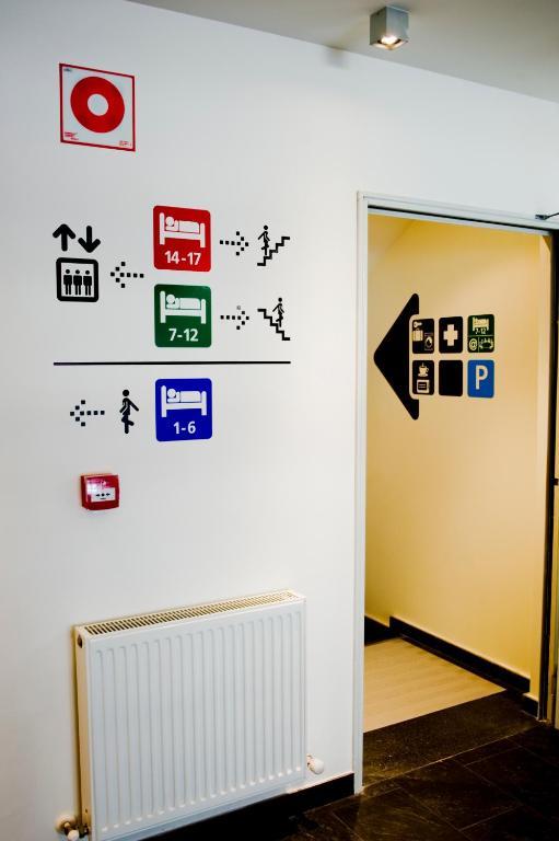 Bbk Bilbao Good Hostel Екстер'єр фото