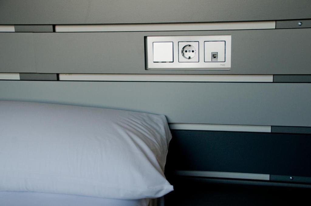 Bbk Bilbao Good Hostel Номер фото