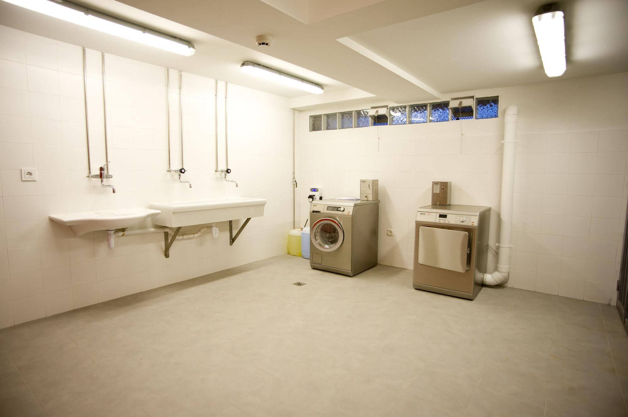 Bbk Bilbao Good Hostel Екстер'єр фото