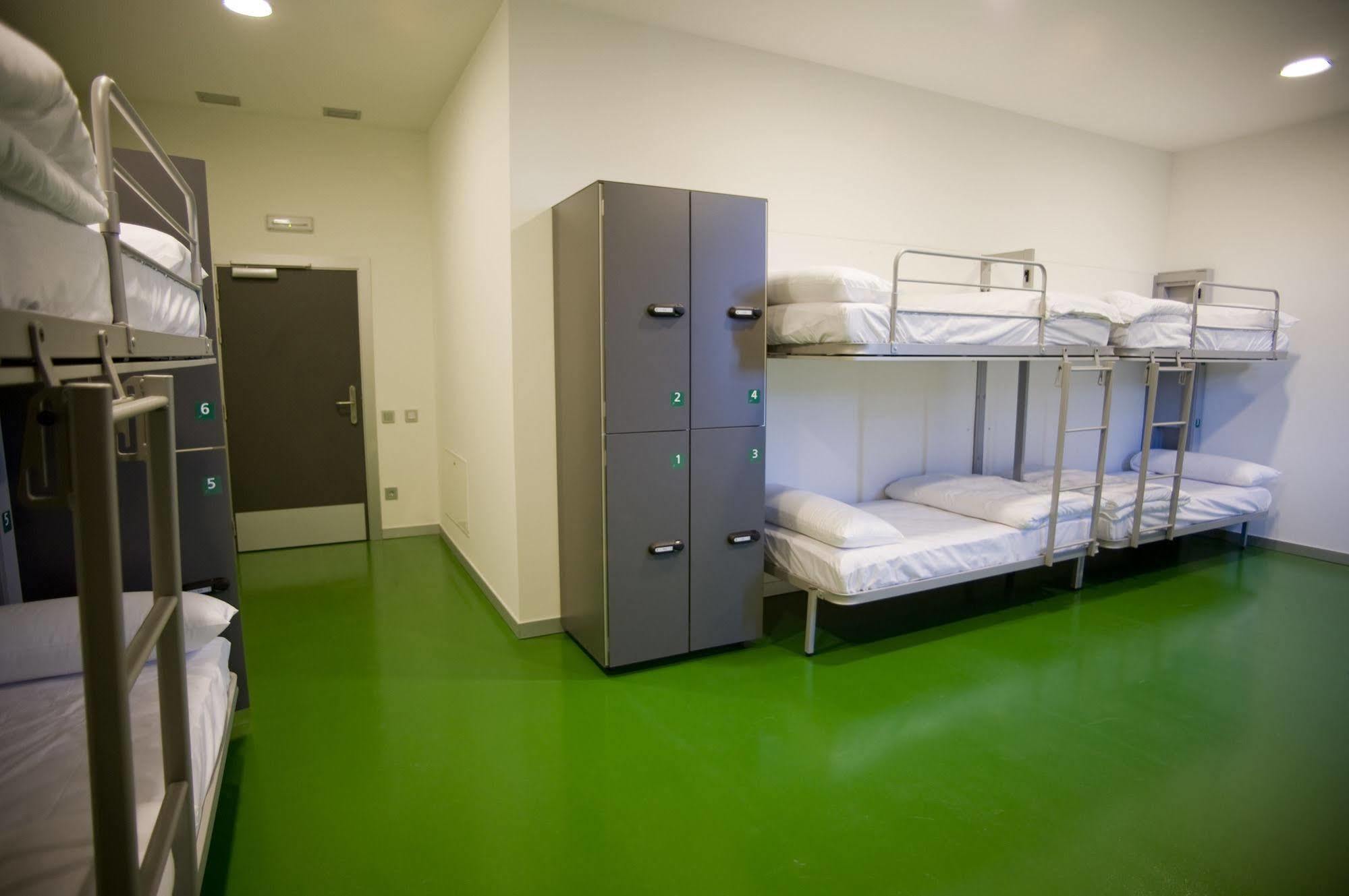 Bbk Bilbao Good Hostel Екстер'єр фото