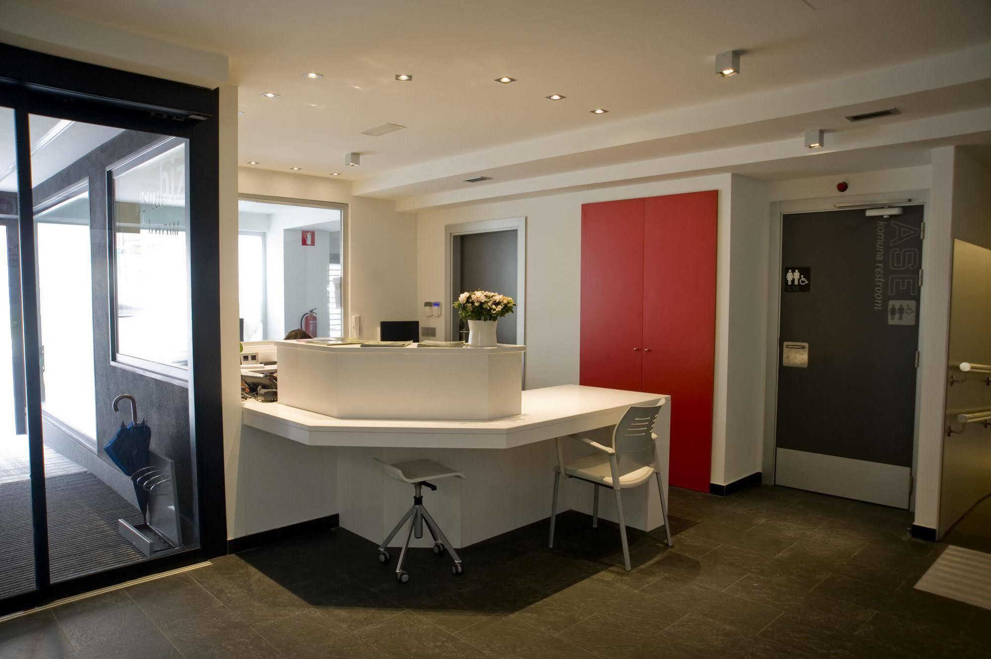 Bbk Bilbao Good Hostel Екстер'єр фото
