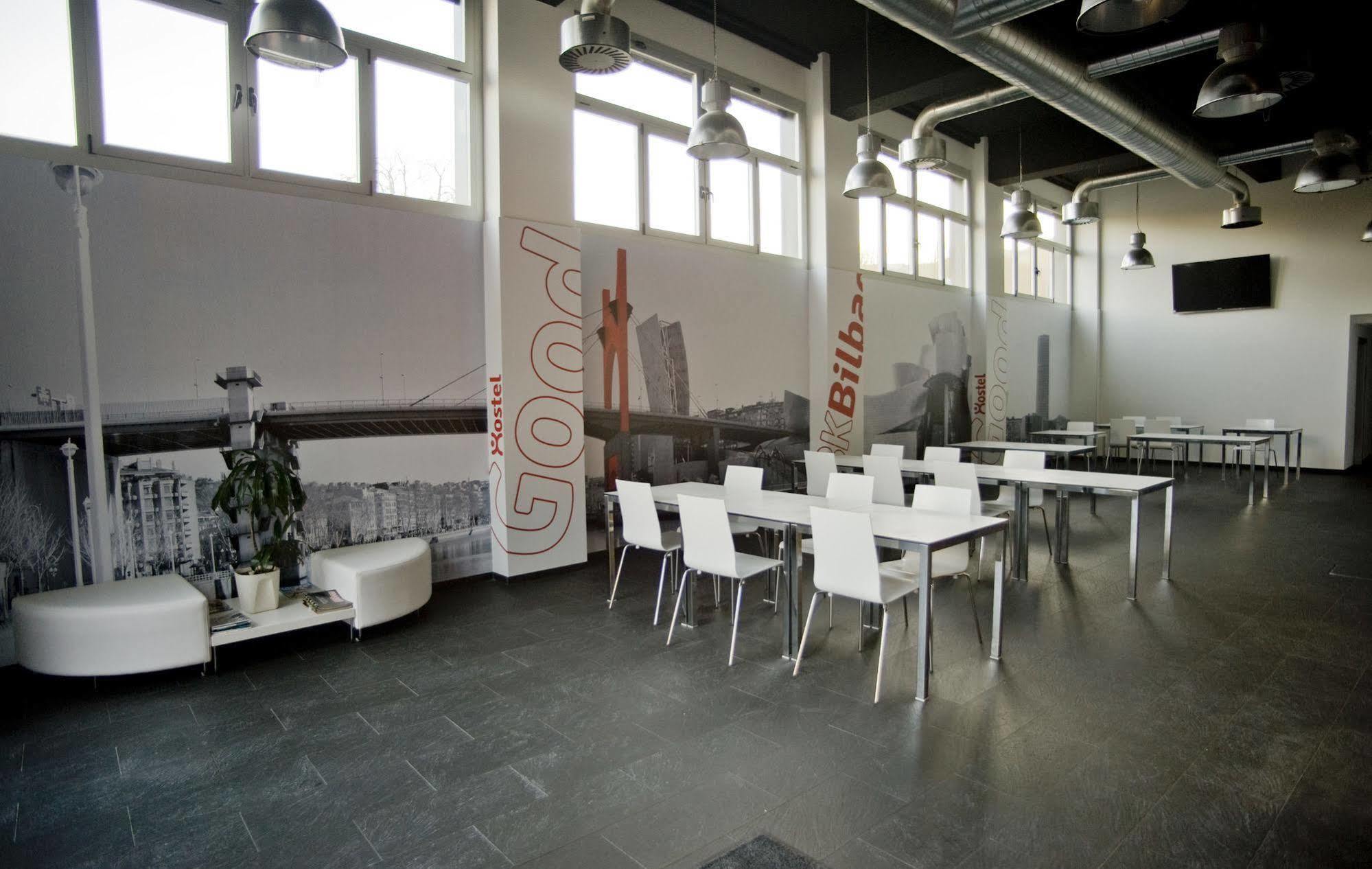 Bbk Bilbao Good Hostel Екстер'єр фото